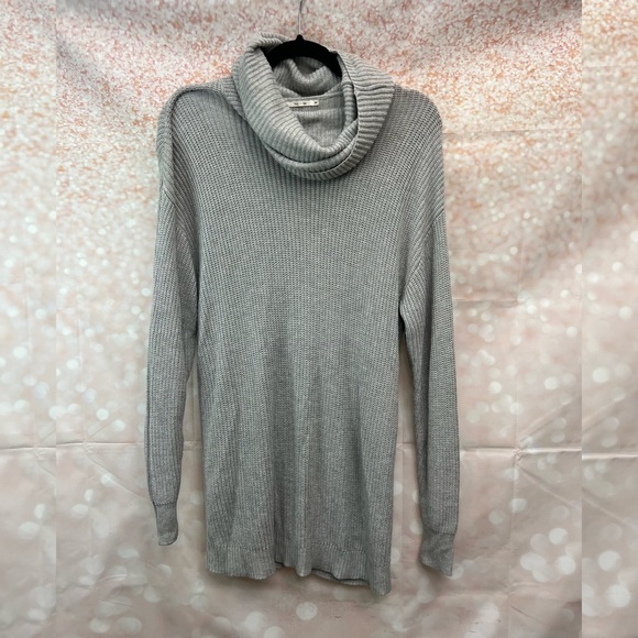 Tularosa Lenox Dress - Picture 2 of 11